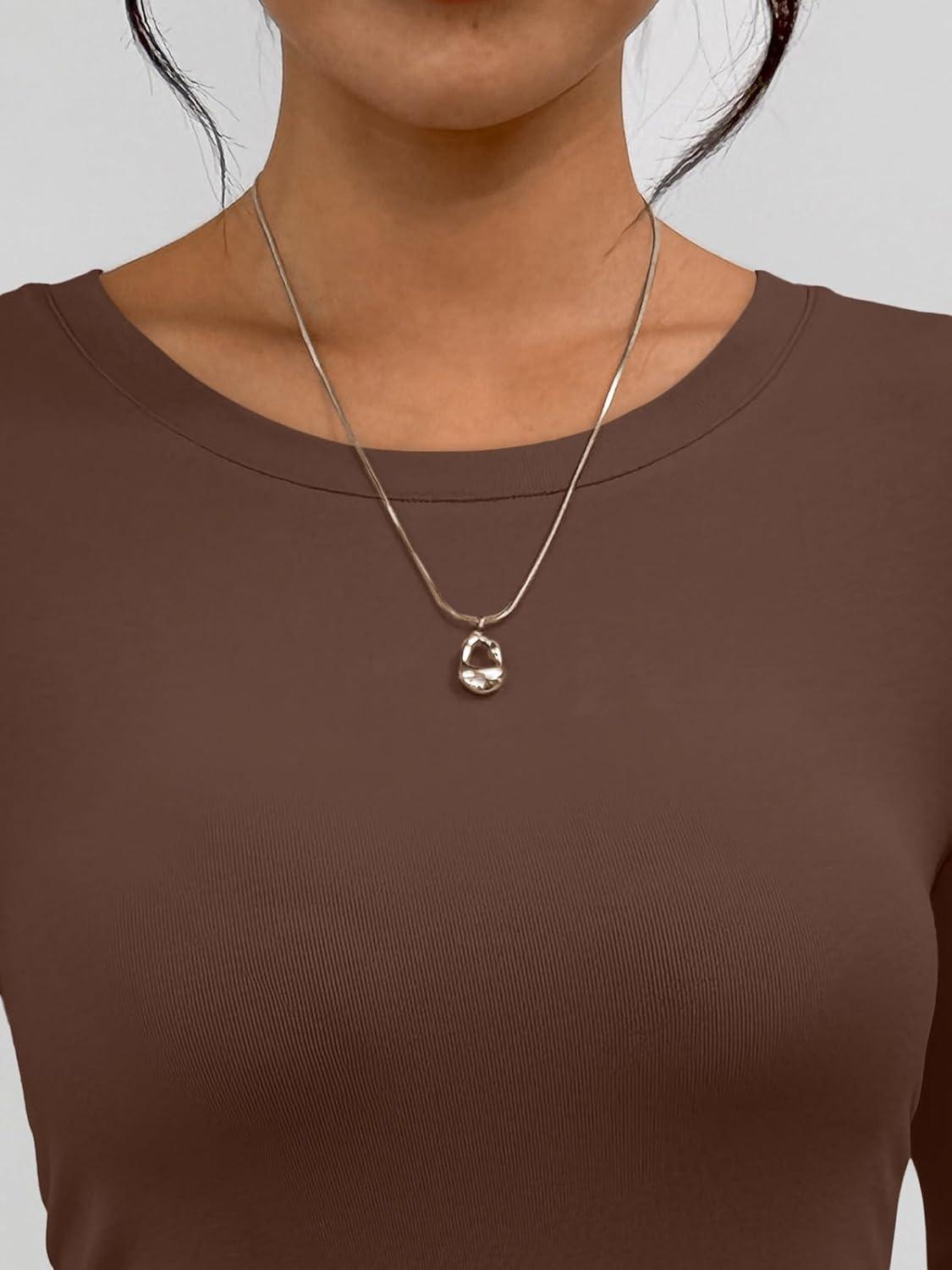 imageTrendy Queen Womens Long Sleeve TShirts Basic Crop Tops 2025 Fall Fashion Outfits Going Out Winter ClothesCocoa