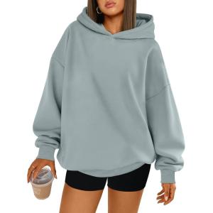 Trendy Queen Womens Oversized Hoodies Comfy Sweatshirts Fall Fashion 2025 Outfits Casual Tops Fleece Clothes with Pockets(Lightgreen)