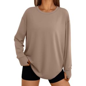 Trendy Queen Womens Oversized T Shirts Fall Thumb Hole Long Sleeve Workout Tops Fashion Plus Size Gym Loose Y2k Tunic Tee(Khaki)